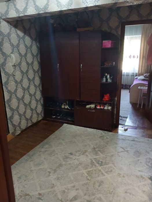 Үш бөлмелі пәтер сатылады