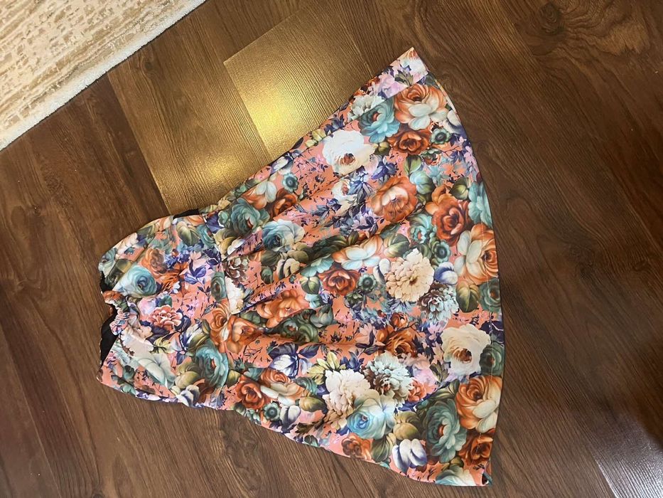 Дамска елегантна/официална/ рокля размер S