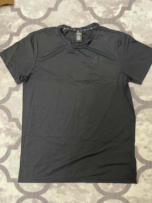 Продам мужскую одежду