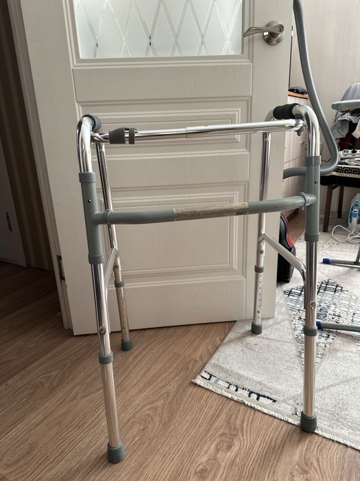 Ходунок для взрослых