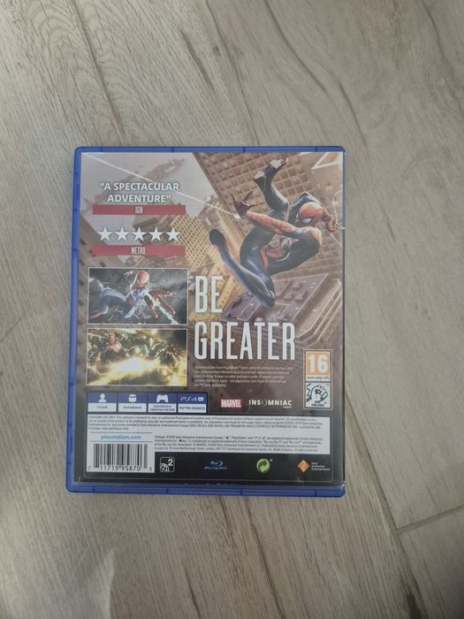 Vând Spider-Man pentru ps4.