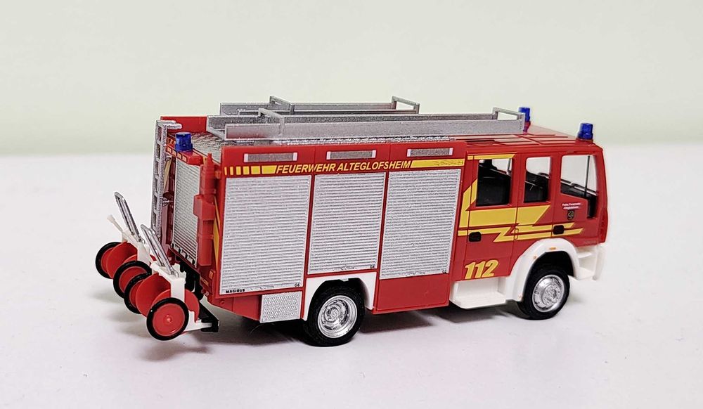 masinuta macheta 1:87 pompieri camion Iveco HLF Rietze 61207 nu HERPA