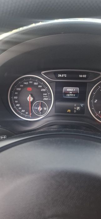 Mercedes-benz GLA 200d