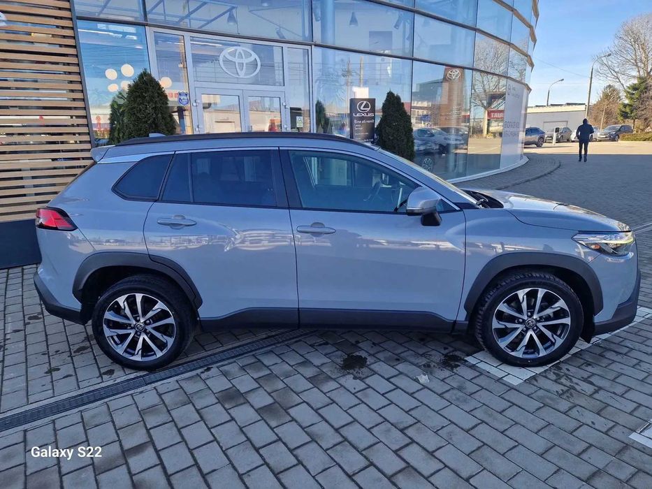 Roti Toyota Corolla Cross / CHR