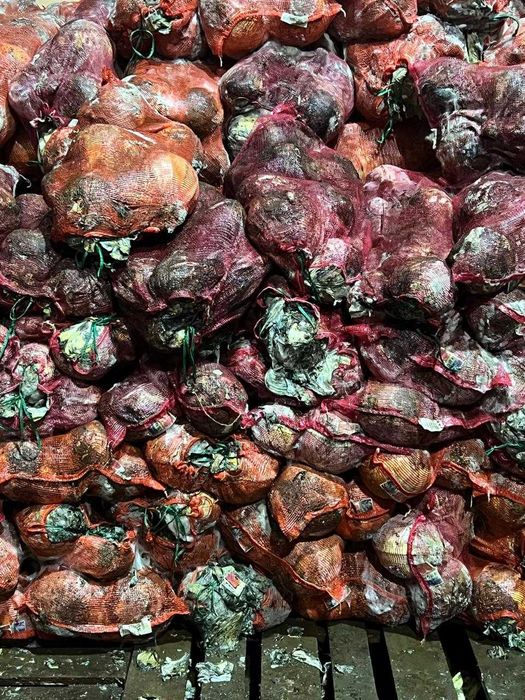 Отходы капусты в мешках