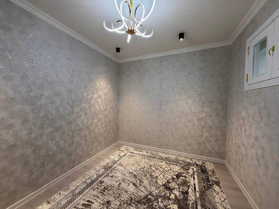 3х комнатная квартира на 8 этаже 70кв/м, в Самарканде