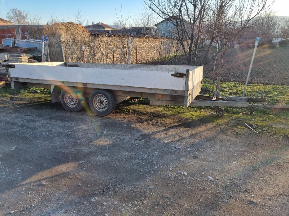 Багер Kubota KX36-3 и ремарке с пътеки