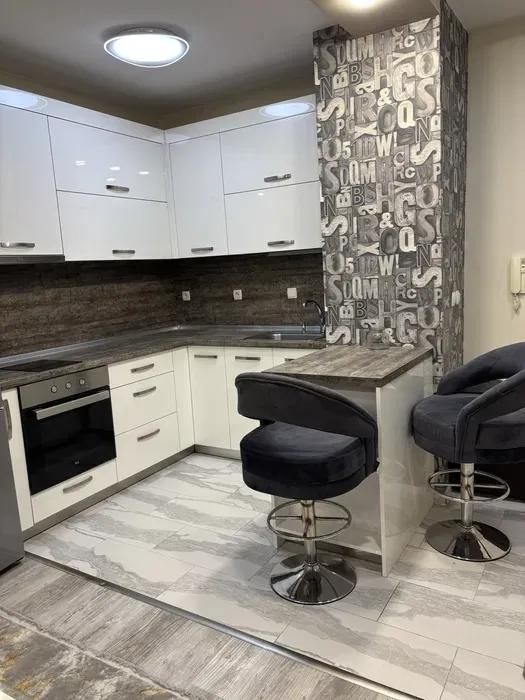 Дава се под наем Двустаен апартамент в Пловдив, Христо Смирненски - 60 кв.м за 448.8 € - Снимка #2