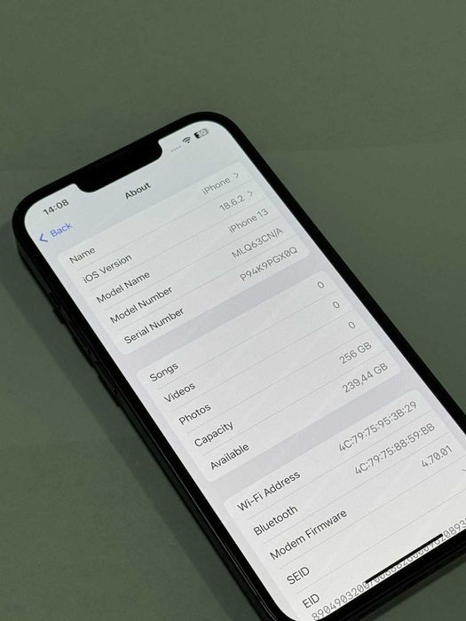 Продавам iPhone 13 256GB 100% Baterry