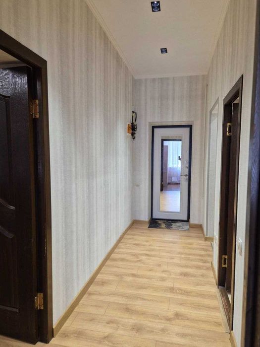 Продается 3-х комнатная квартира. Новомосковская Дархан