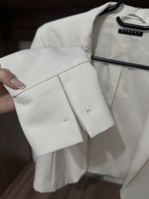 Продам пиджак в хорошем состоянии