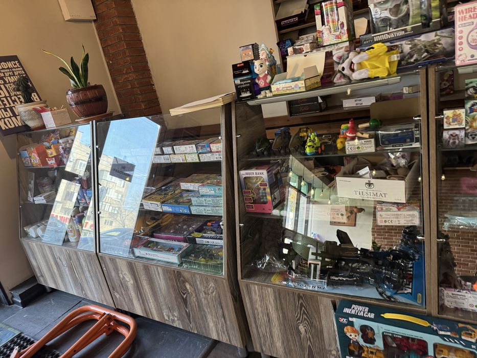 продам мебель для кафе и магазина