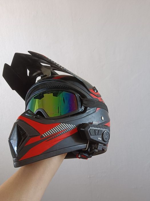 Шлем с аудиосистемой