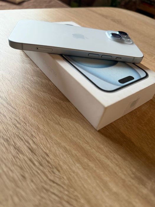 iPhone 15, 256 GB