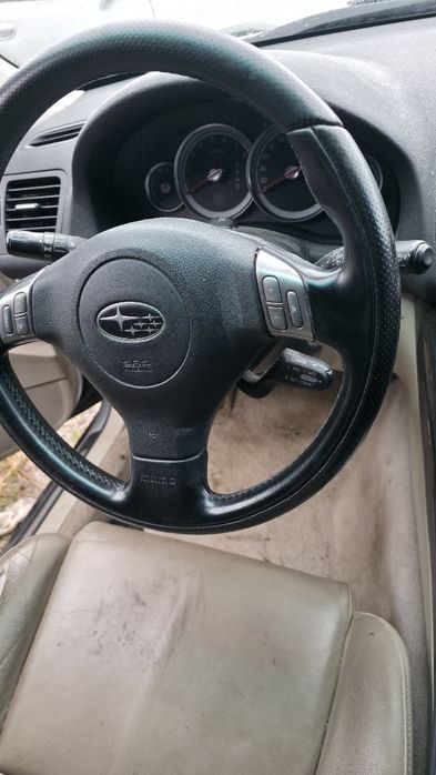 Волан MOMO Subaru Legacy/Outback 2005