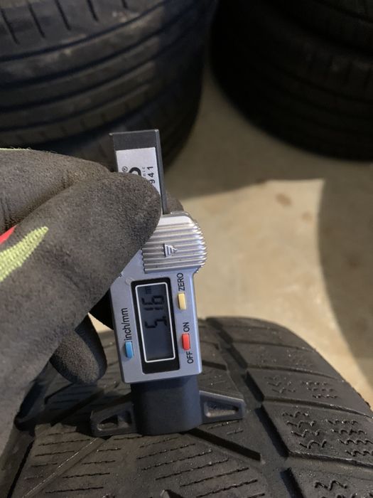 Anvelope M+S Bridgestone/Vredestein 225/40/18