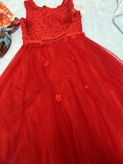 Вечерняя платья