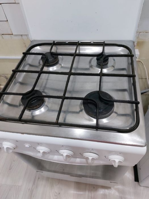 Продам газ плиту с духовым шкафом