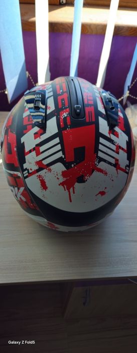 Мото Каски SHARK и екип