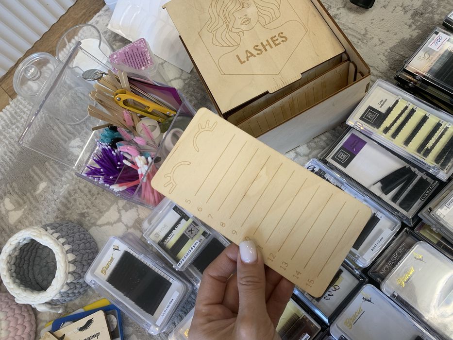 Срочно! Для наращивания ресниц набор