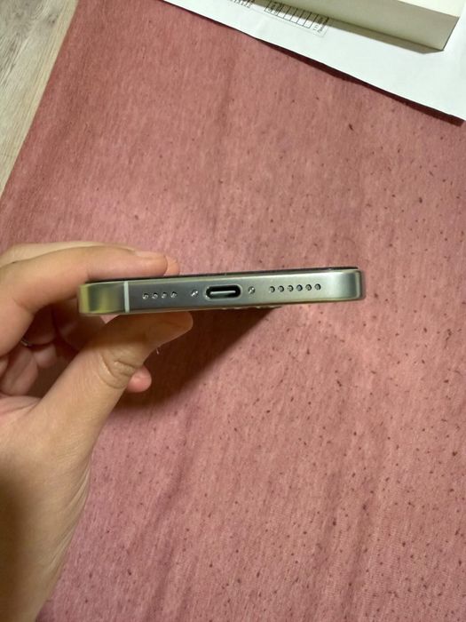 Iphone 16 pro max 1 tb - 18 месеца гаранция