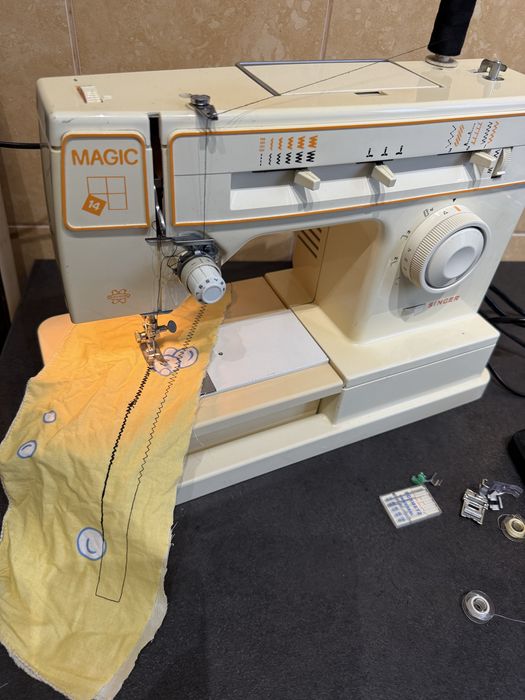 Masina de cusut festonat si butoniere Singer 8142 componente metal