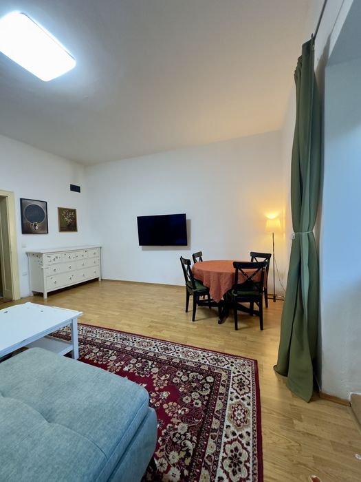 Apartament la casa zona Lupeni