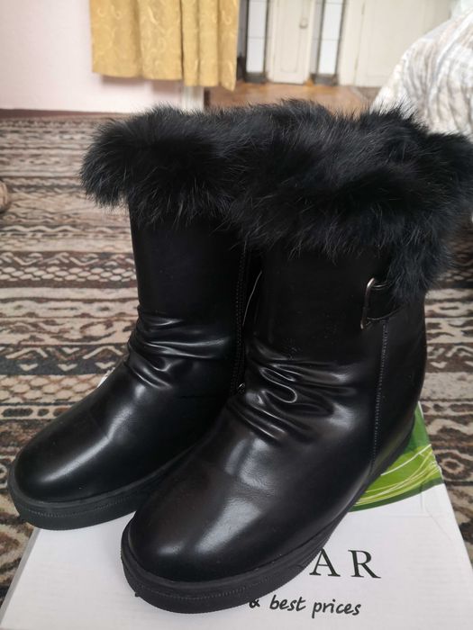 Дамски зимни ботуши