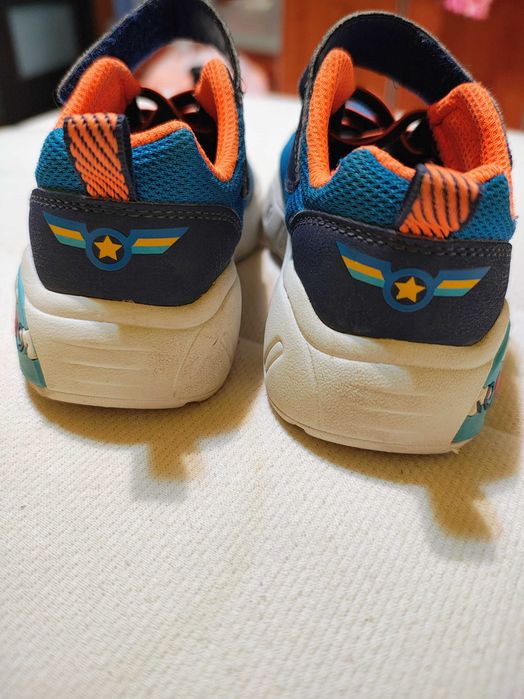 Adidasi nr 25 baiat