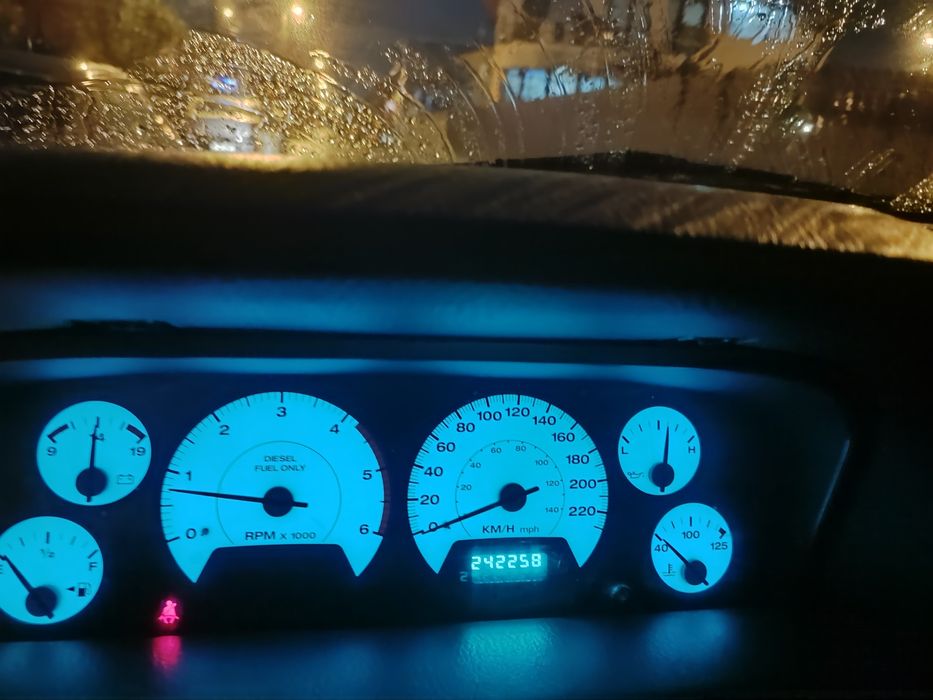 Jeep grand cherochee WJ laredo motor 2 7 diesel Mercedes Benz impecabi