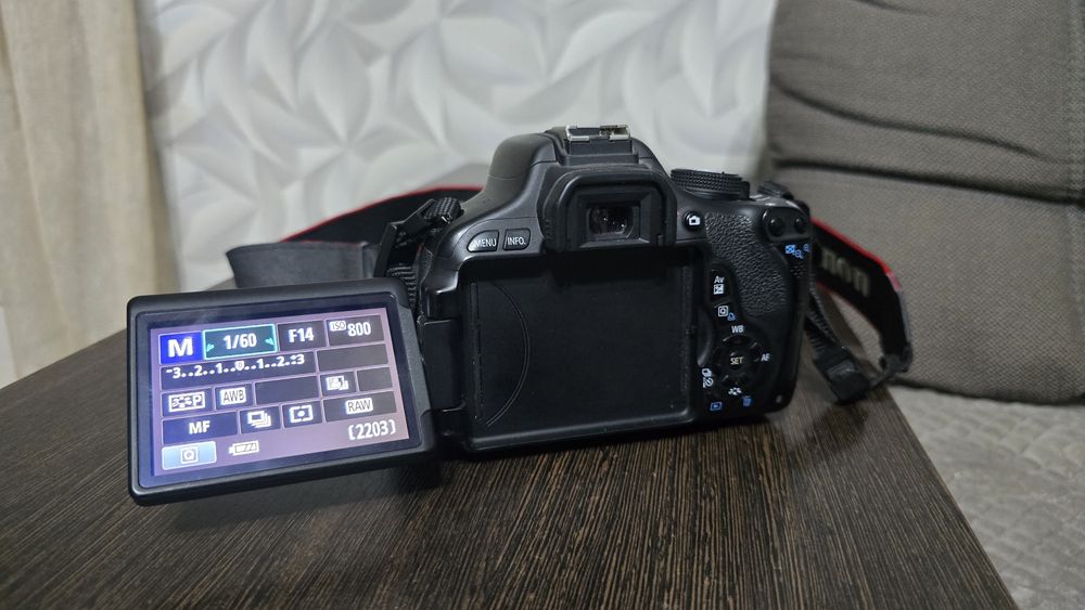 Фотоаппарат canon 600d