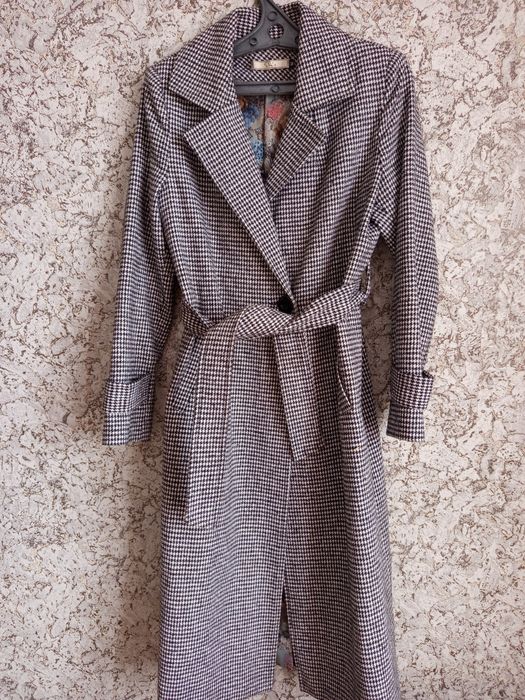 Продам пальто,весна-осень