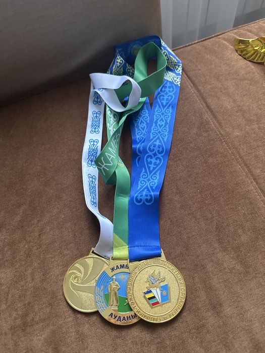 Продою медали