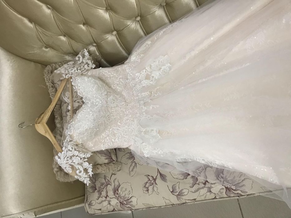 Продам свадебное платье покупала в Стамбуле