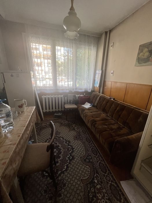 Продава се Тристаен апартамент в Перник, Христо Смирненски - 85 кв.м за 1530 €/кв.м - Снимка #1