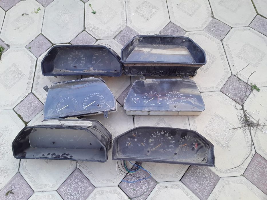 Щиток приборов разные продам