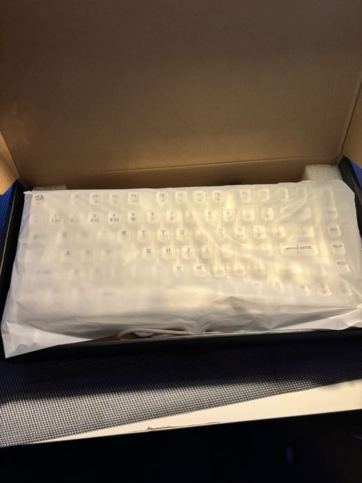 Redragon Elf Pro прозрачна механична клавиатура