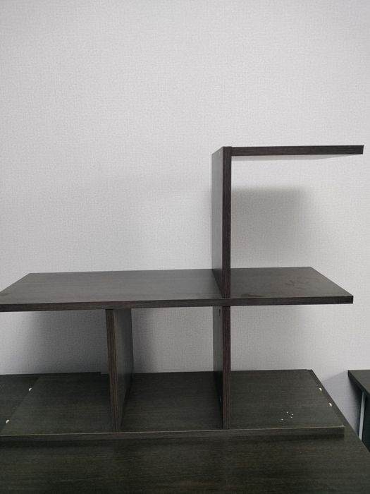 Подставка под телевизор и полка для книжек итд