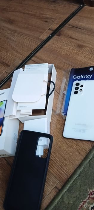 Продам телефон Samsung  a 52