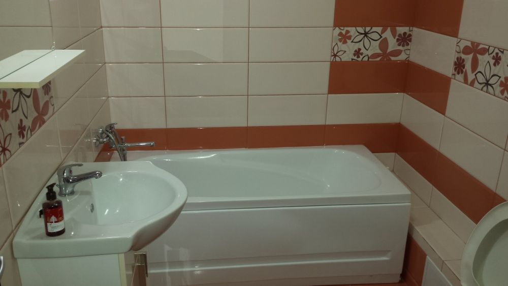 Închiriez ap o camera