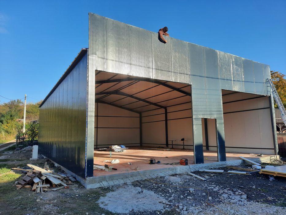 Vand hale metalice asiguram si montaj