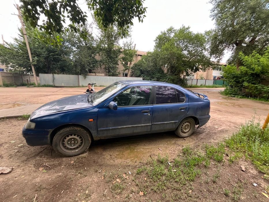 Продам машину  Nissan