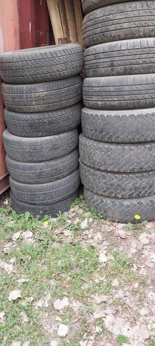 Резину продам срочно