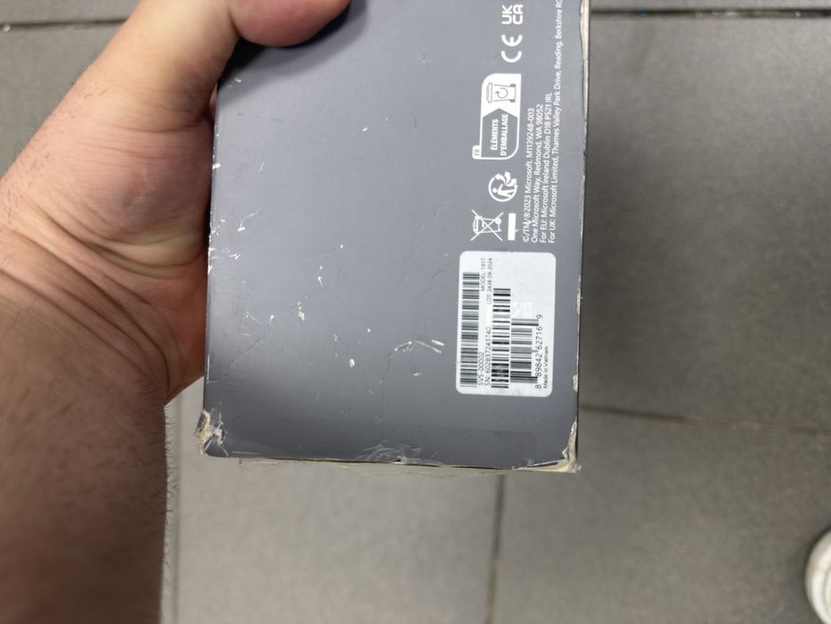 Microsoft Surface dock 2