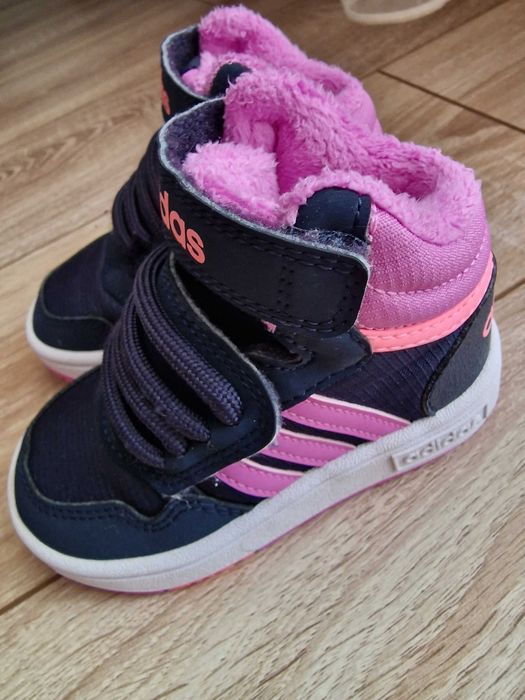 Детски Адидас кецове 22 Номер