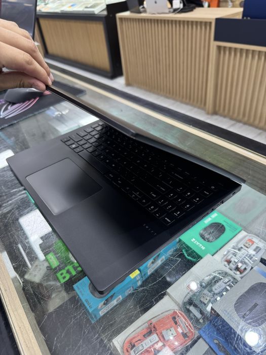 Acer Swift  16 OLED WQ 3K 120Hz INTEL CORE i5-13500H 16GB LPDDR5 512GB