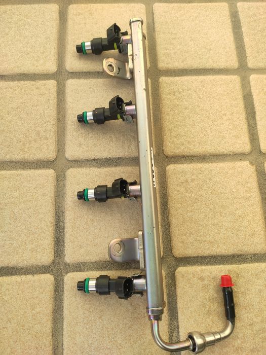 Nissan Tiida injector 1.8 L original