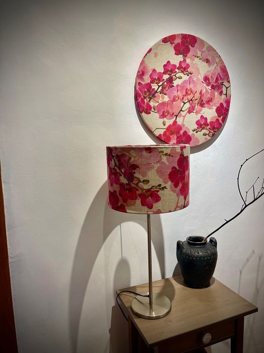 Abajur și panou decorativ din pânză de in pictată