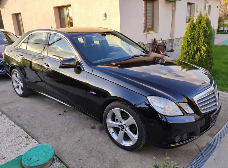 Мерцедес Е класа 2.0 Дизел ръчна кутия