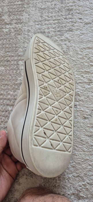 Продам кросовки Prada